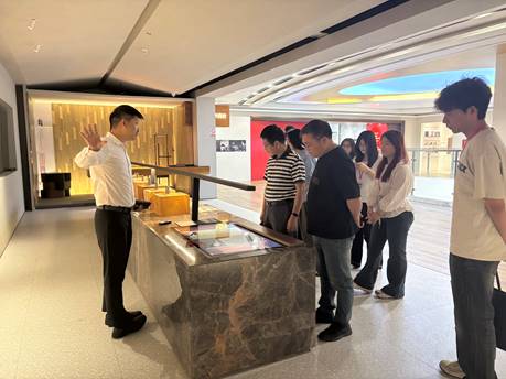 c9ad396381e7cfa7888a43f6e73cab7