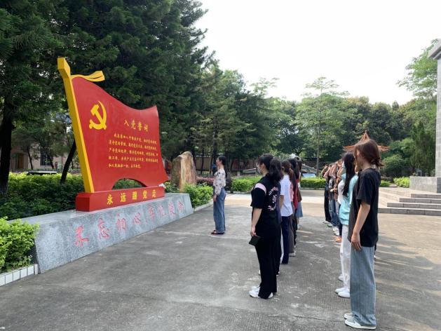 ea26d04c14ba42aadb1b5525f50b66b